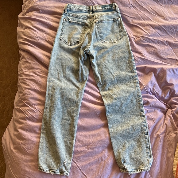 Abercrombie Ultra High Rise 90s Straight Jean - Picture 2 of 3